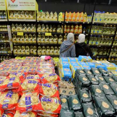 15% نسبة الزيادة على أسعار المواد الغذائية: الأسعار نار بذريعة «البحر الأحمر»