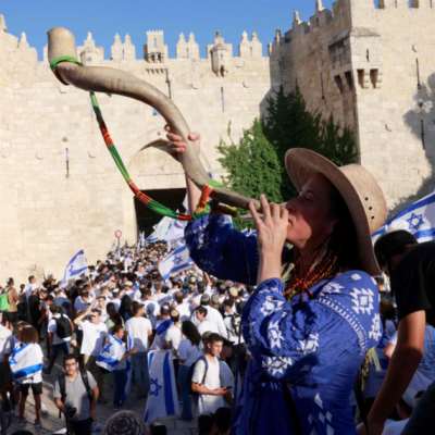 بلطجة إسرائيلية في القدس: المستوطنون يسعّرون استفزازاتهم