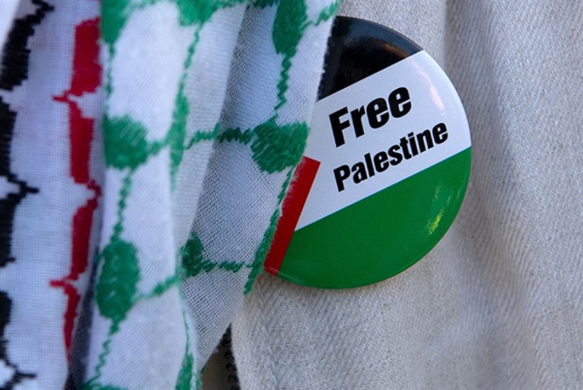 علم فلسطين يثير خلافاً في مطار هيثرو