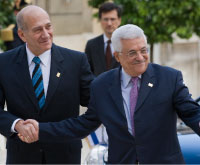 مفاوضات على حساب الحقوق الفلسطينية (فيليب فوجازير ـــ رويترز)