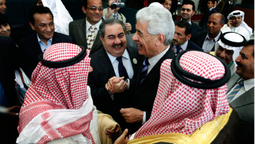 وزراء الخارجية العرب خلال اجتماعهم في سرت أول من أمس (ناصر ناصر - أ ب)