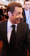 ساركوزي بعد مؤتمره الصحافي في لندن أمس ( مات دونهام بول - أ ب)