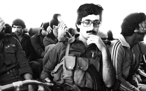 عناصر من القوات اللبنانية أثناء إجلائهم عن زحلة عام 1981 (أرشيف)