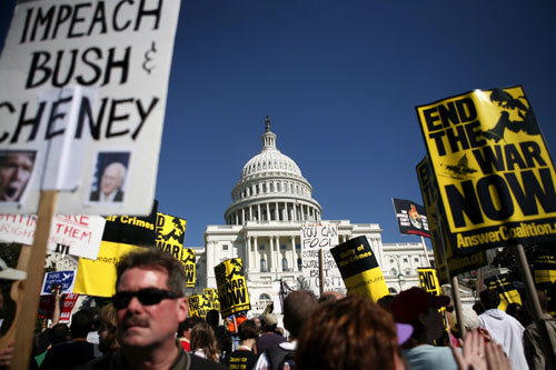 اعتصام في واشنطن ضدّ الحرب في العراق يوم الجمعة الفائت (مليسا غولدن - إي بي أي)