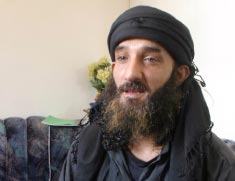 أبو رامز السحمراني مسؤول جند الشام في مخيم عين الحلوة (خاص الأخبار)