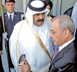 الرئيس نبيه برّي مستقبلاً أمير قطر الشيخ حمد بن خليفة آل ثاني (مروان طحطح)