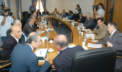 إجتماع لجنة الدفاع والأمن النيابية أمس (علي فواز)