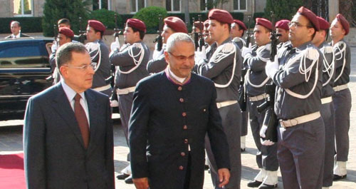 الرئيس السنيورة ورئيس تيمور الشرقية الذي بدأ أمس زيارة للبنان والتقى رئيس الجمهورية (دالاتي ونهرا)