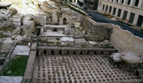 الفرن الأرضي للحمّامات الرومانية في وسط بيروت