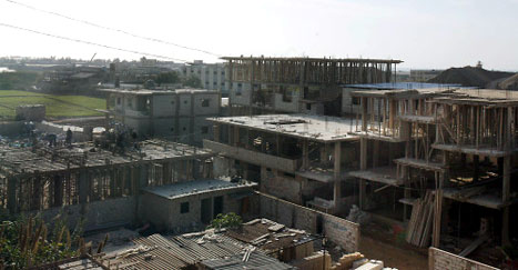 من مخالفات البناء في حي السلم (هيثم الموسوي)