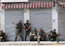 الجيش اللبناني اثناء معارك بيروت (أرشيف ــ هيثم الموسوي)