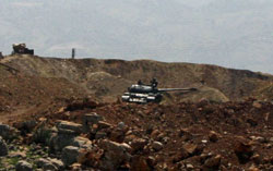 موقع عسكري للجيش اللبناني في البقاع مقابل موقع فلسطيني (أرشيف)