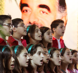 من احدى النشاطات المدرسية في ذكرى الرئيس الحريري (أرشيف)