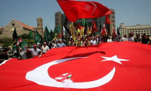 العلم التركي هيمن على اعتصام الأسكوا أمس (مروان طحطح)