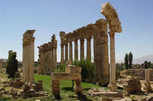 بستان الخان حيث عثر على أكبر حمامات رومانية في الشرق الأوسط