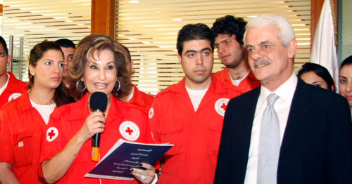 الرئيس شكري صادر قد يحتاج إلى مساعدة الصليب الأحمر