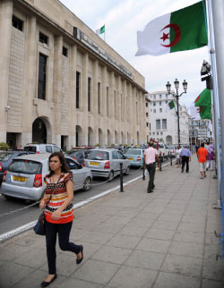 مبنى البرلمان الجزائري (أ ف ب) 