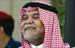 بندر بن سلطان في الرياض أوّل من أمس (أ ف ب)