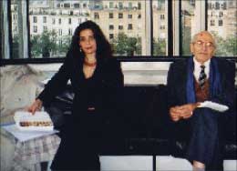 سهام بوهلال مع جمال الدين بن شيخ في باريس قبيل رحيله