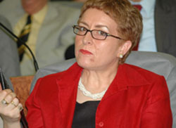 وزيرة الثقافة الجزائرية خليدة تومي