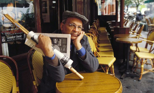 الغيطاني في مقهى باريسي العام 2000: تحرّرتُ من القارئ. أكتب الآن لمن يفهمني!