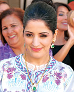 الممثلة سناء موزيان