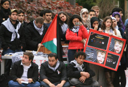 طلاب الأميركية ينظمون «هايد بارك» تضامني مع غزة (مروان بو حيدر)