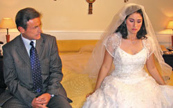كريستين شويري ووليد العلايلي في مشهد من “دموع الندم”
