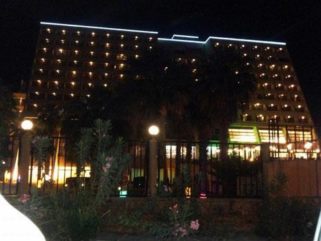 فندق أوبروي حيث حجز لانتحاريو «داعش» جناح خاص بهم (الأخبار)