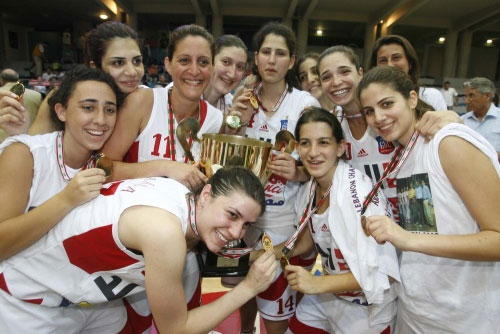 سيدات أنترانيك حاملات كأس بطولة لبنان السلوية للمرة الخامسة توالياً (محمد علي)