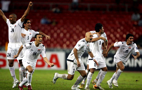 فرحة عراقية مجنونة بالتأهل الأول إلى النهائي (محمد علي)