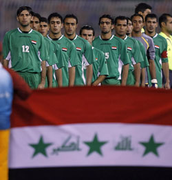 منتخب العراق أول المتأهلين (أ ف ب)