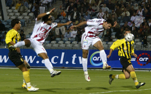 مهاجم الزمالك عمرو زكي يسجل هدفاً في دوري أبطال العرب (أرشيف)