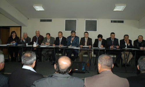 أعضاء الاتحاد اللبناني خلال الجمعية العمومية (برو فوتو)
