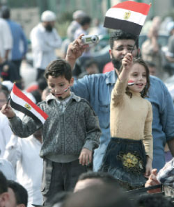 خلال تظاهرة في ميدان التحرير (أ ف ب)