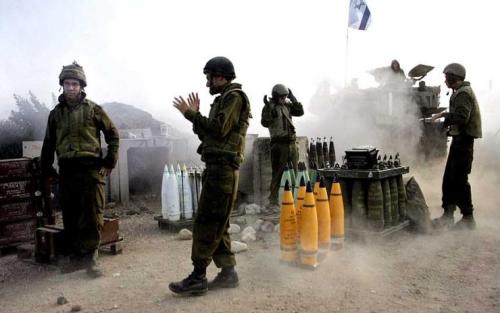 جنود إسرائيليّون على حدود لبنان خلال عدوان تمّوز الماضي
