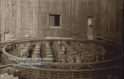 إحدى الصور الأميركيّة التي ادّعت أنها تظهر المنشأة النووية السوريّة خلال بنائها (رويترز)