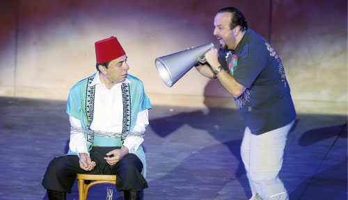 غسان الرحباني وملحم بركات في مشهد من المسرحية (بلال جاويش)