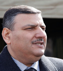 رئيس الحكومة المكلف رياض حجاب (خالد الحريري - رويترز)