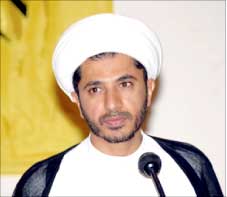 الامين العام لجمعية الوفاق الوطني الاسلامية في البحرين الشيخ علي سلمان (ارشيف)