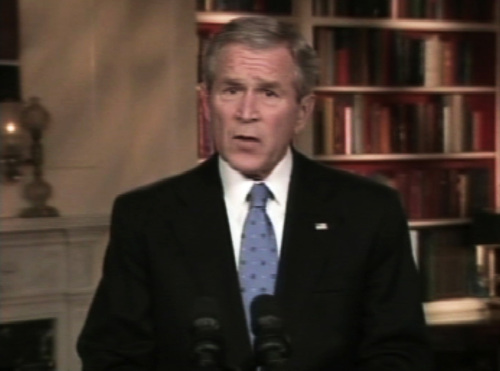 بوش أثناء إلقائه الخطاب في البيت الأبيض أمس (أ ب)