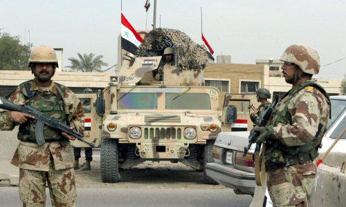 عناصر من الشرطة العراقيّة في بغداد أمس (إي بي أي)