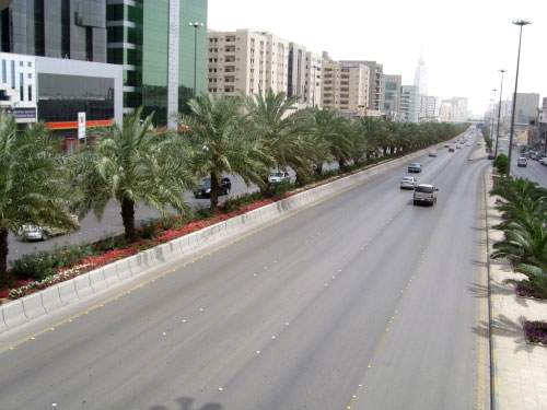 شوارع الرياض شبه خالية (الأخبار)