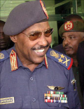 وزير الدفاع السوداني عبد الرحيم حسين (فيليب دهيل ـ إي بي أي)