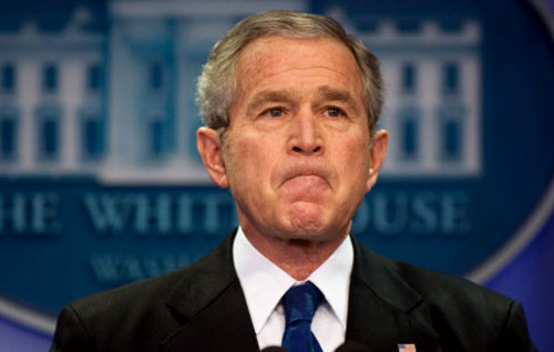جورج بوش خلال مؤتمره الصحافي في البيت الأبيض أمس (ماندل نغان ـ أ ف ب)