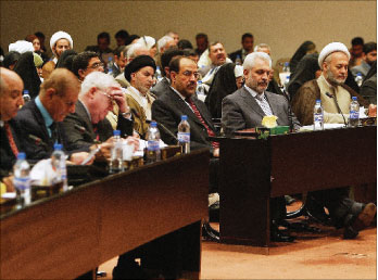 إحدى جلسات البرلمان العراقي في بغداد الشهر الماضي، ويبدو المالكي في الصف الأمامي