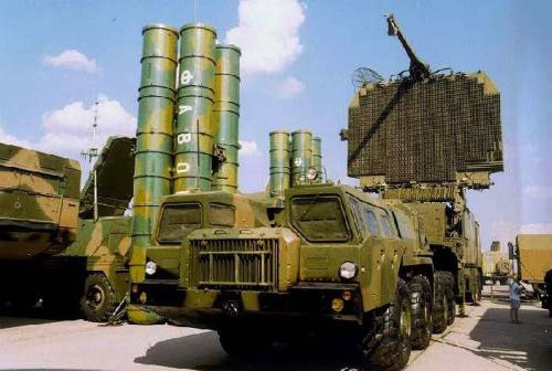 صواريخ “أس - 300” المضادة للطائرات