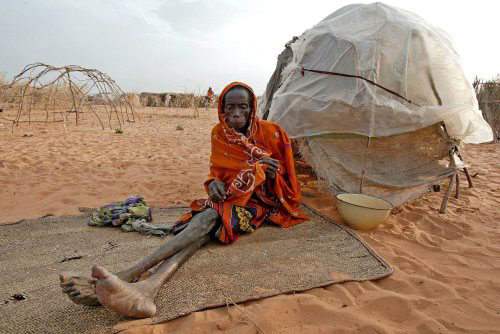 لاجئة سودانية في مخيم مهاجرية في دارفور (نيك بوثما ــ إي بي إي)