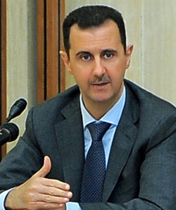 الأسد خلال اجتماع اللجنة المركزية لحزب البعث أمس (سانا)