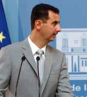 الأسد خلال المؤتمر الصحافي المشترك أمس (خوان ميدينا - رويترز)